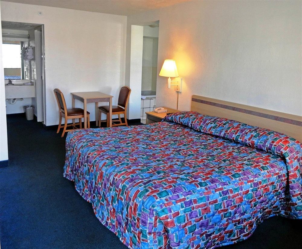 Days Inn By Wyndham Indianapolis South מראה חיצוני תמונה