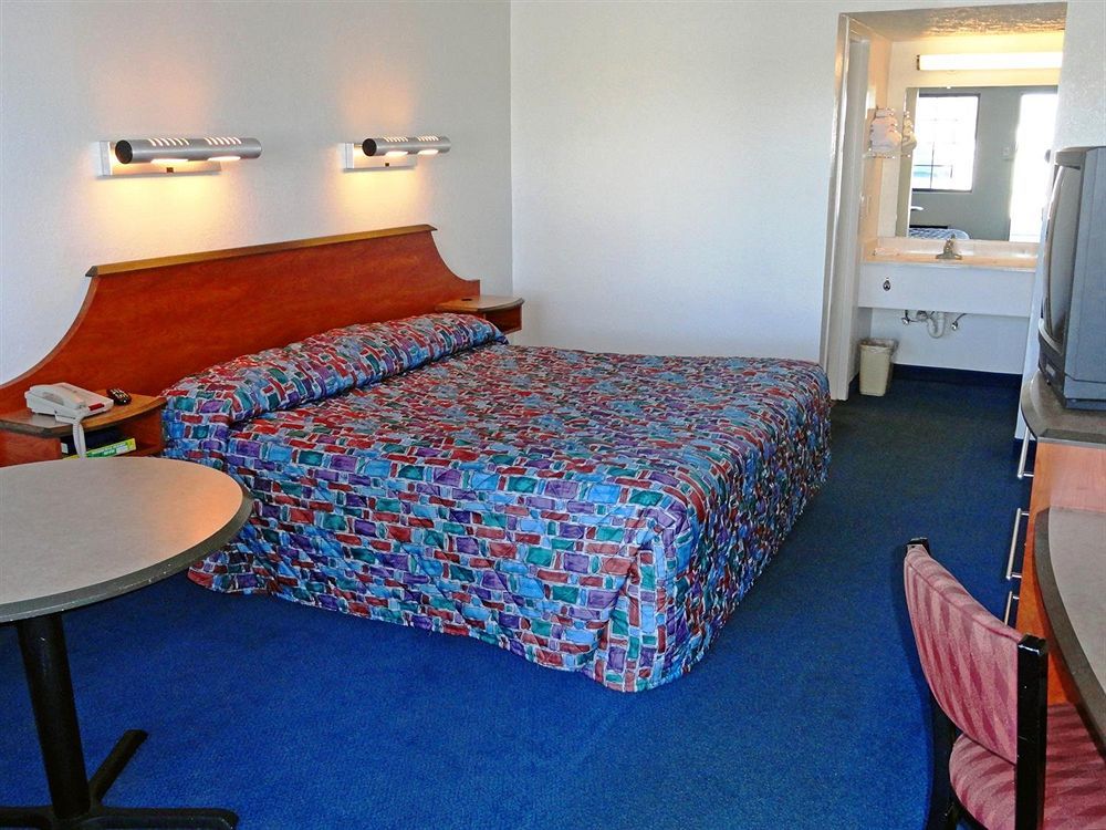 Days Inn By Wyndham Indianapolis South מראה חיצוני תמונה