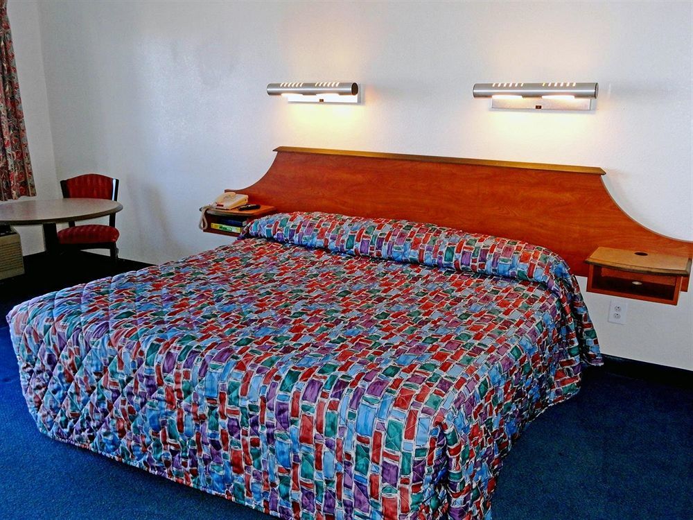 Days Inn By Wyndham Indianapolis South מראה חיצוני תמונה