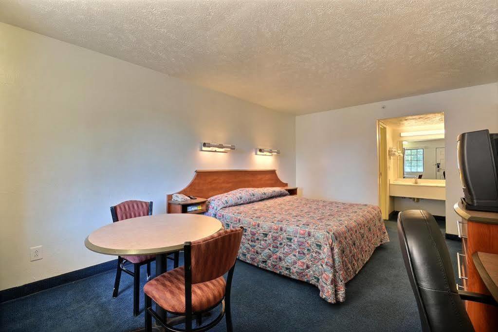 Days Inn By Wyndham Indianapolis South מראה חיצוני תמונה
